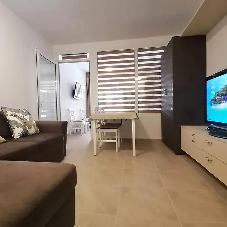 Belisima 204 B Apartman Ravda